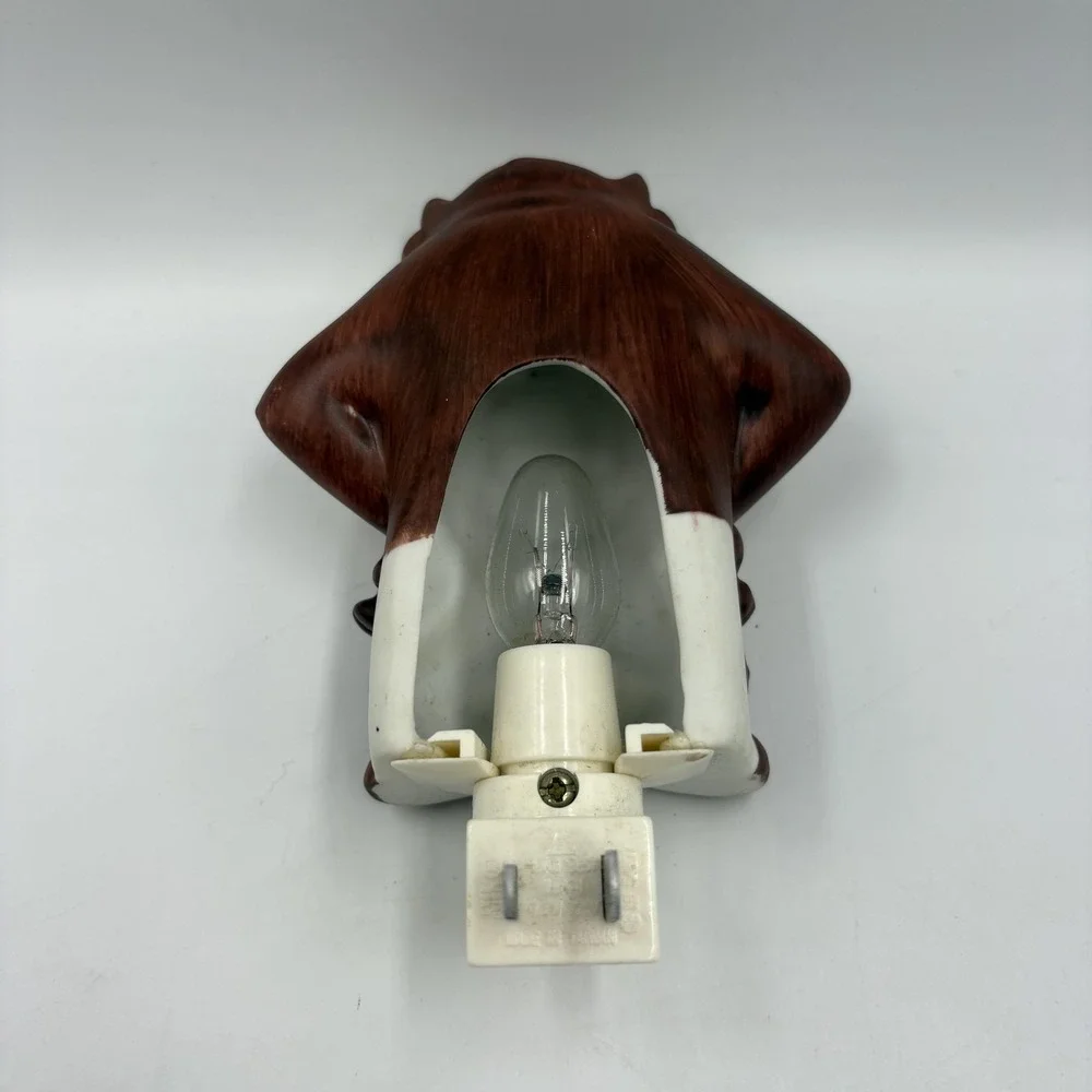 Warner Bros Looney Tunes Taz Night Light Plug In Brown Bathroom Hallway Kids VTG